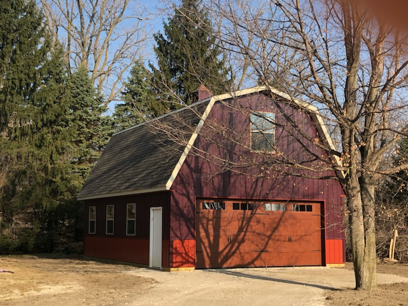 Gallery #5: 24'x32'x10' Gambrel style pole barn.