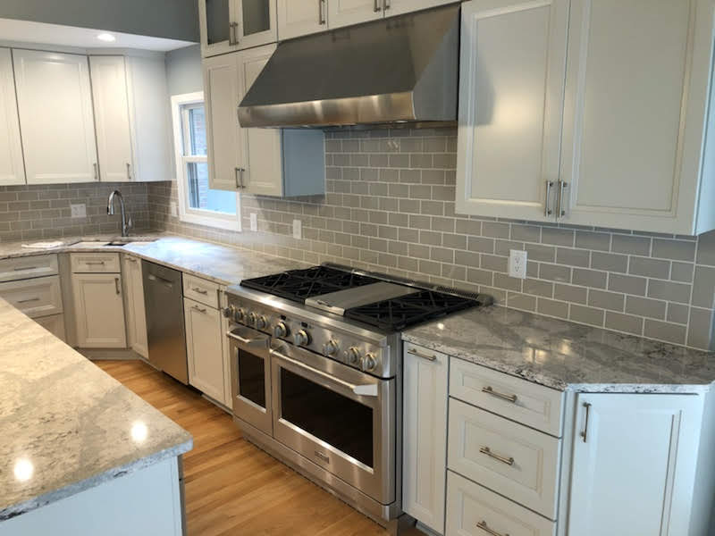 Gallery #9 - Kraftmaid Vantage large white kitchen