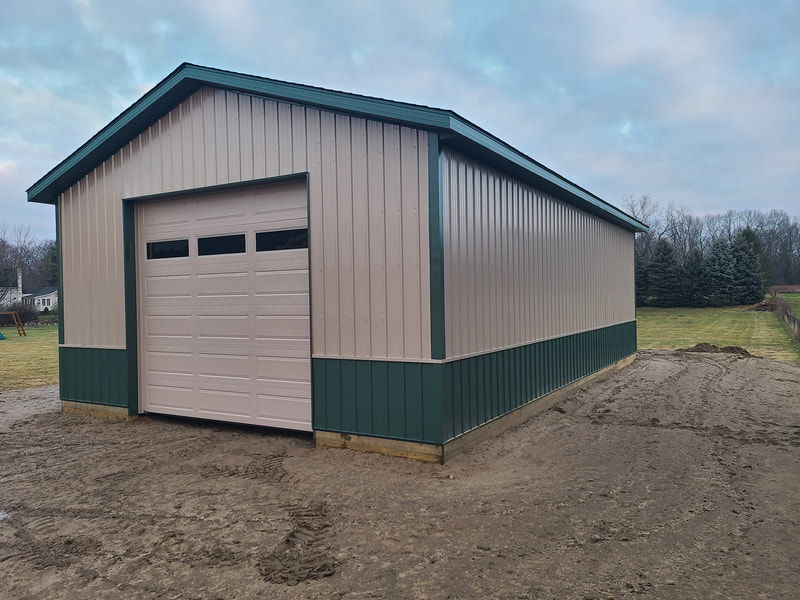 Gallery #22: 24'x40'x10' pole barn.