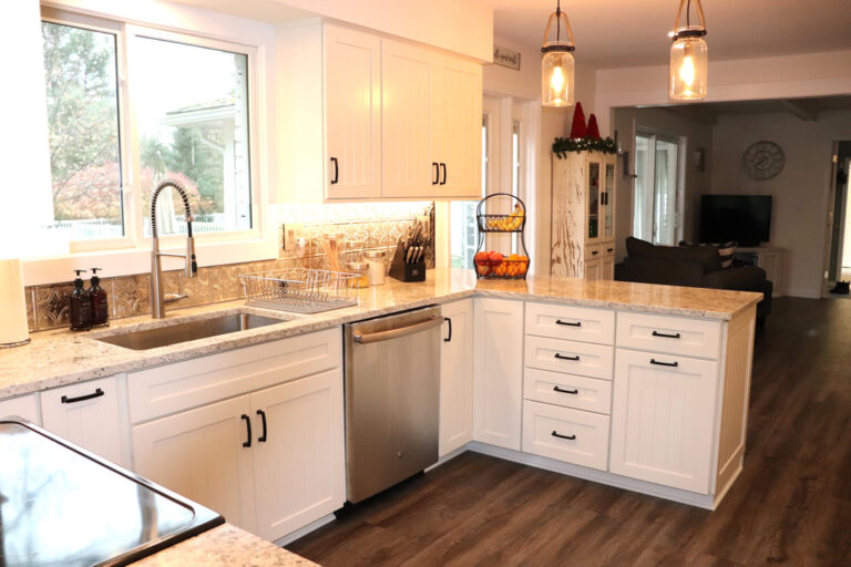 Kraftmaid seton maple canvas kitchen marty 6 website orig