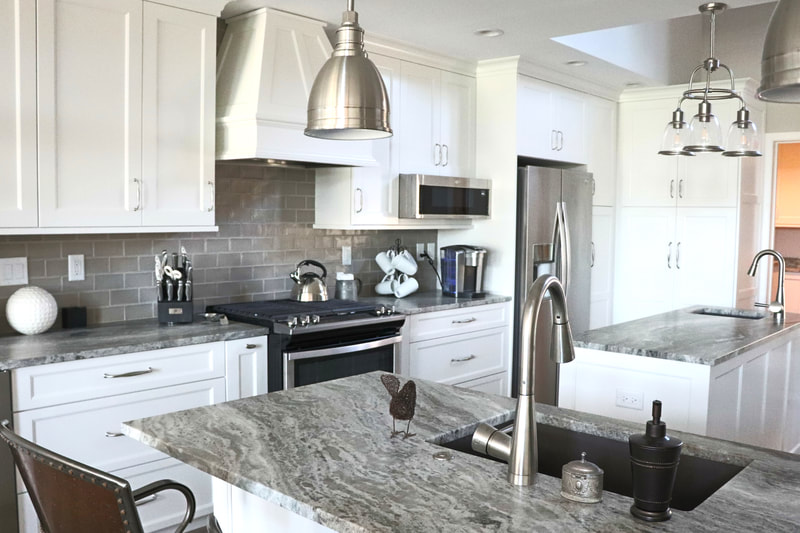 Gallery #1 - Custom Woodharbor Cabinetry kitchen